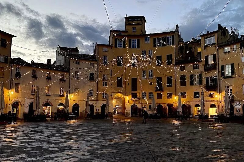 Lucia Charming Home: elegant apartment in the historic center of Lucca