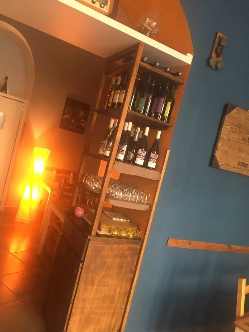Cicuta Beer & Drink