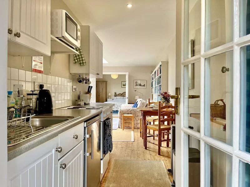 Library Cottage by Inspire Stays dot com - a cottage that sleeps 2 guests  in 1