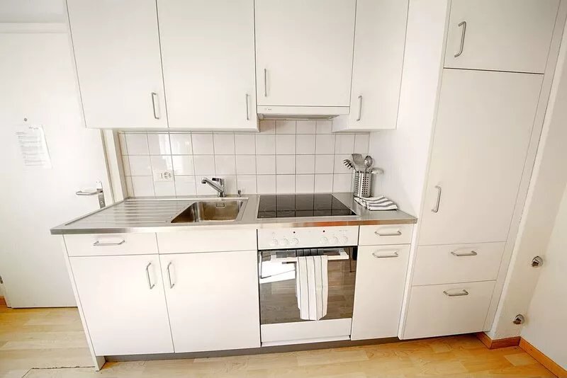 ZH Keita - Stauffacher HITrental Apartment
