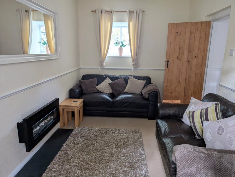 Bryn Melyn Farm Cottages
