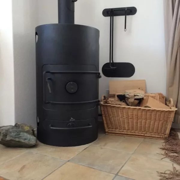 Family-friendly, quiet apartment in a beautiful Engadine house