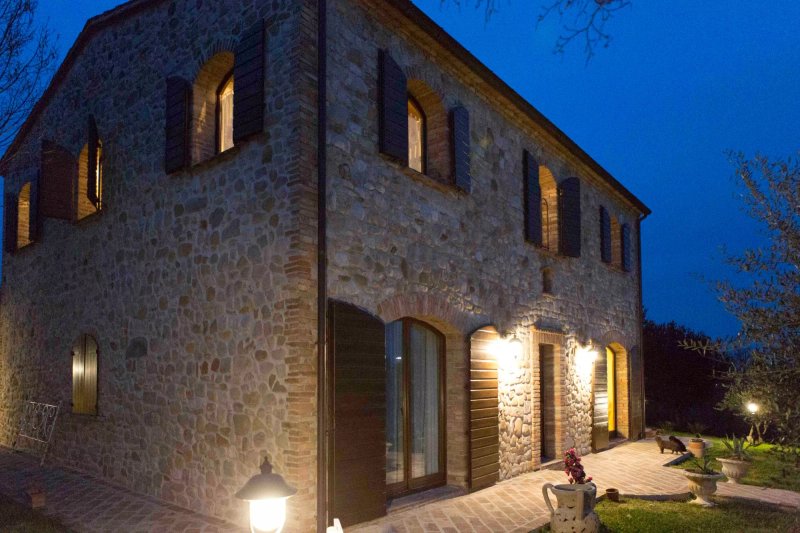 Il Sogno Tra Gli Ulivi Charmig Bed & Breakfast