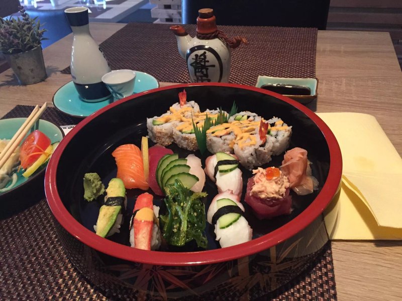 Hozu Sushi & Asian Cuisine