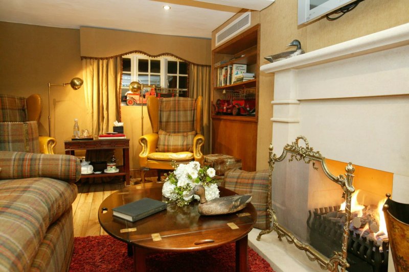 Summer Lodge Hotel
