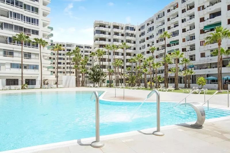 Holiday Apartment "Casa Lolina" with Wi-Fi, Pool, Garden & Terrace