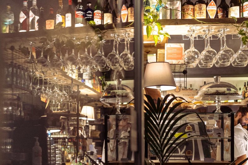 The First Caffe - Gintoneria & Cocktail bar