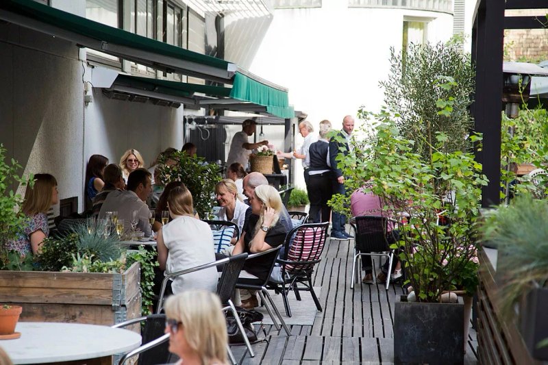 Mornington Restaurant & Bar