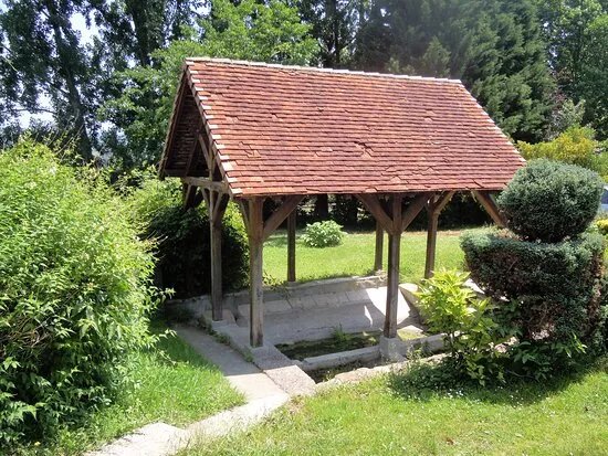 Lavoir De Gurs Vers Navarrenx