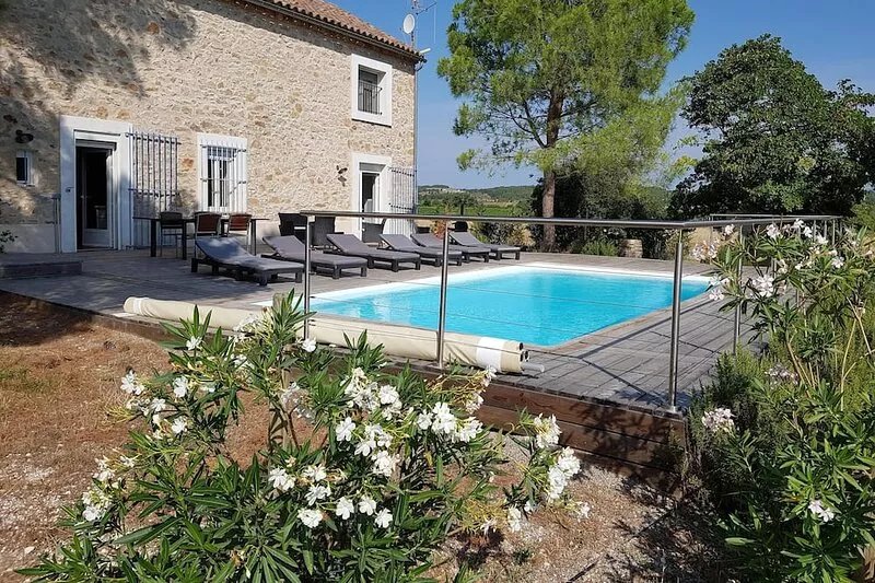 Mas with swimming pool in organic vineyards, 6 pers - 3 bedrooms - 2 bathrooms
