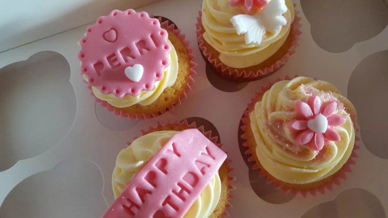 Nicolas Cupcake Cafe