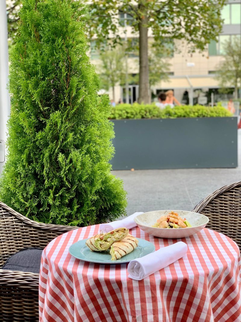 Le Bar Bistro