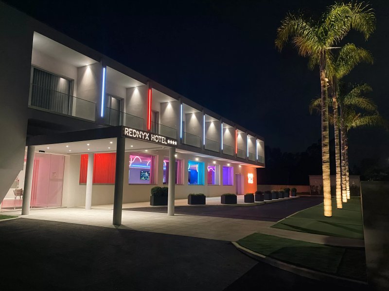 Rednyx Hotel