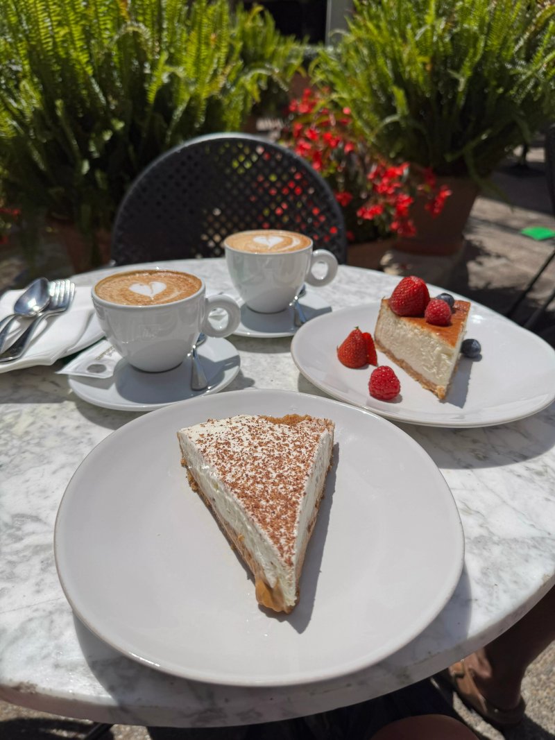 Cappuccino Grand Cafe
