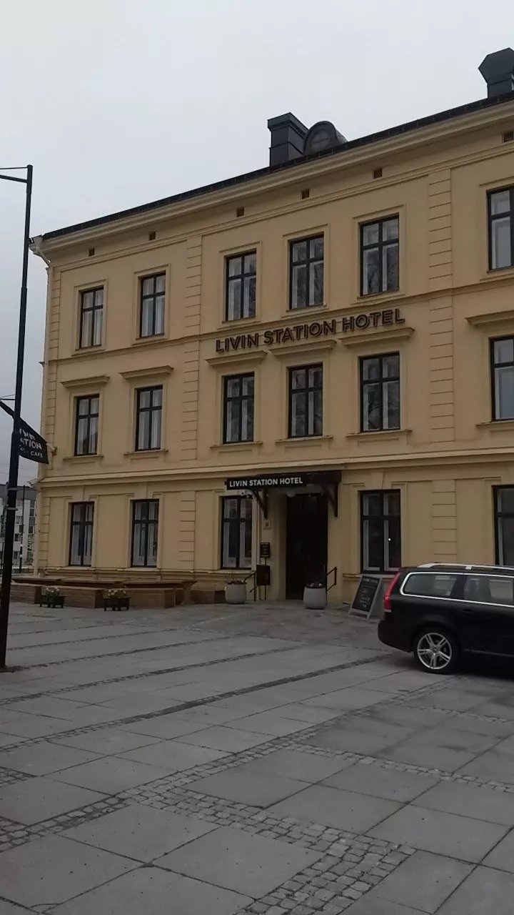 Livin Station Hotel