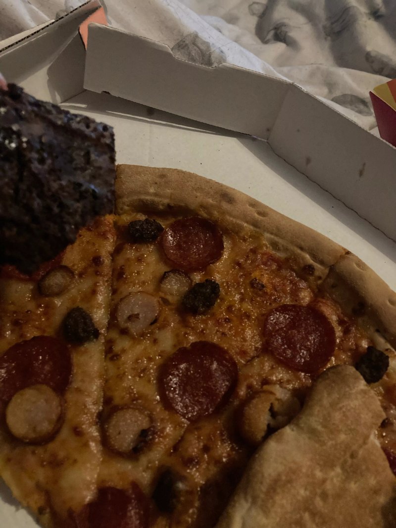 Peters Apache Pizza