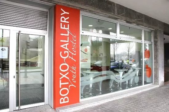 Botxo Gallery Youth Hostel