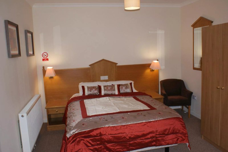 Hawkenbury Country Inn & Restaurant
