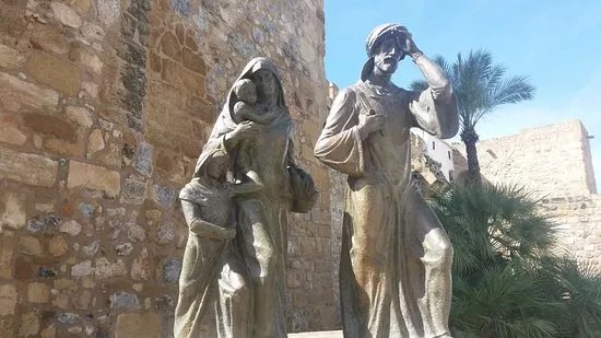 Homenaje a los antiqiries
