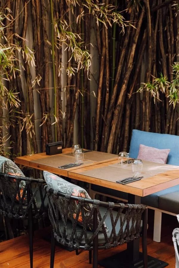 Lugo Restaurant & Lounge