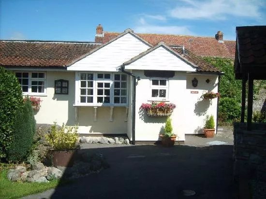 Somerset Court Cottages