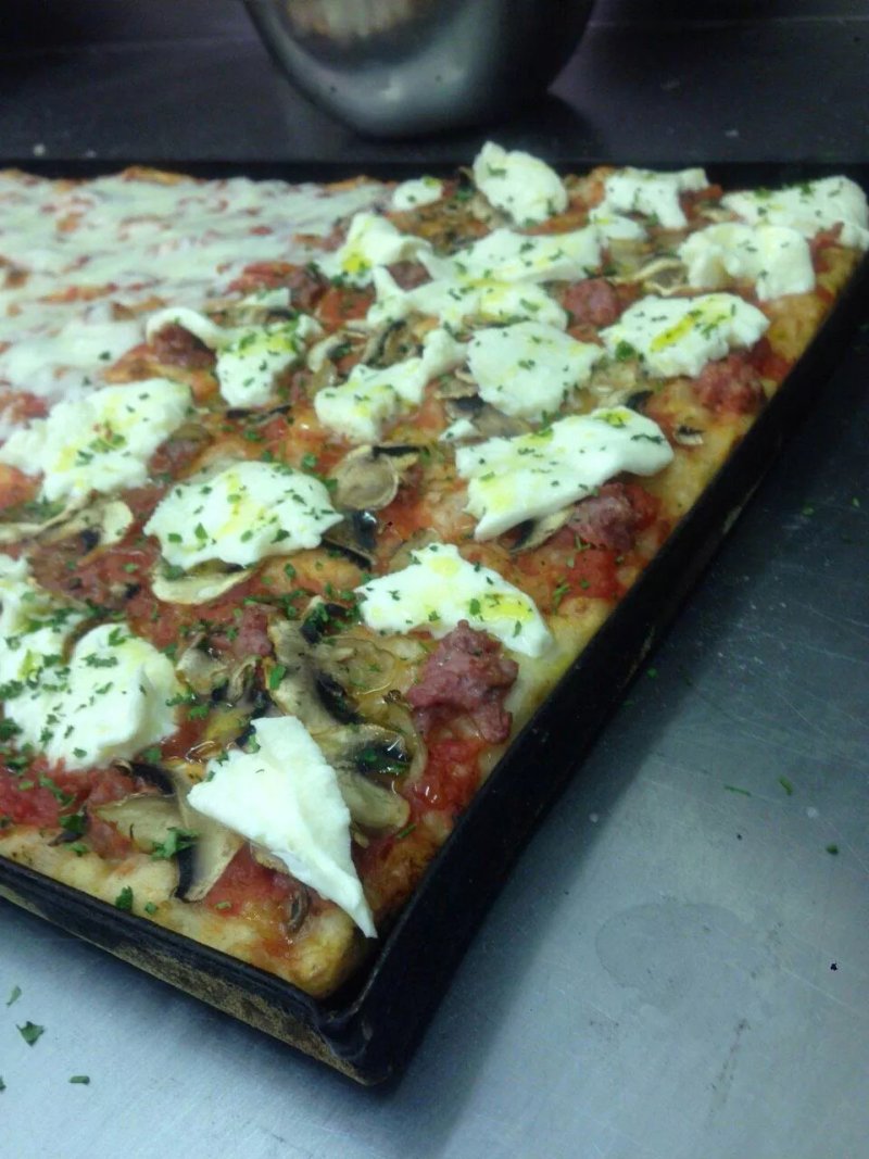 Alice Pizza