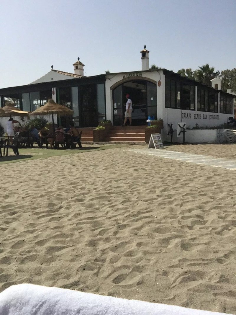 Tramps Beach Restaurant Puerto Benus