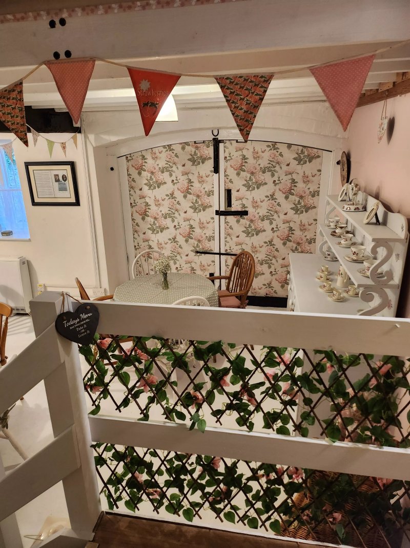 Hillarnias Vintage Tearoom