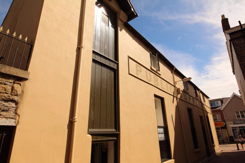 Caffi'r Hen Lys I The Old Court House Cafe