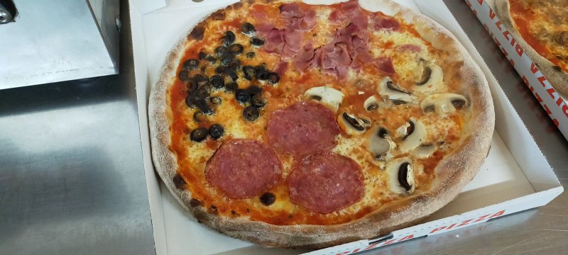 La Bella Napoli Pizzeria