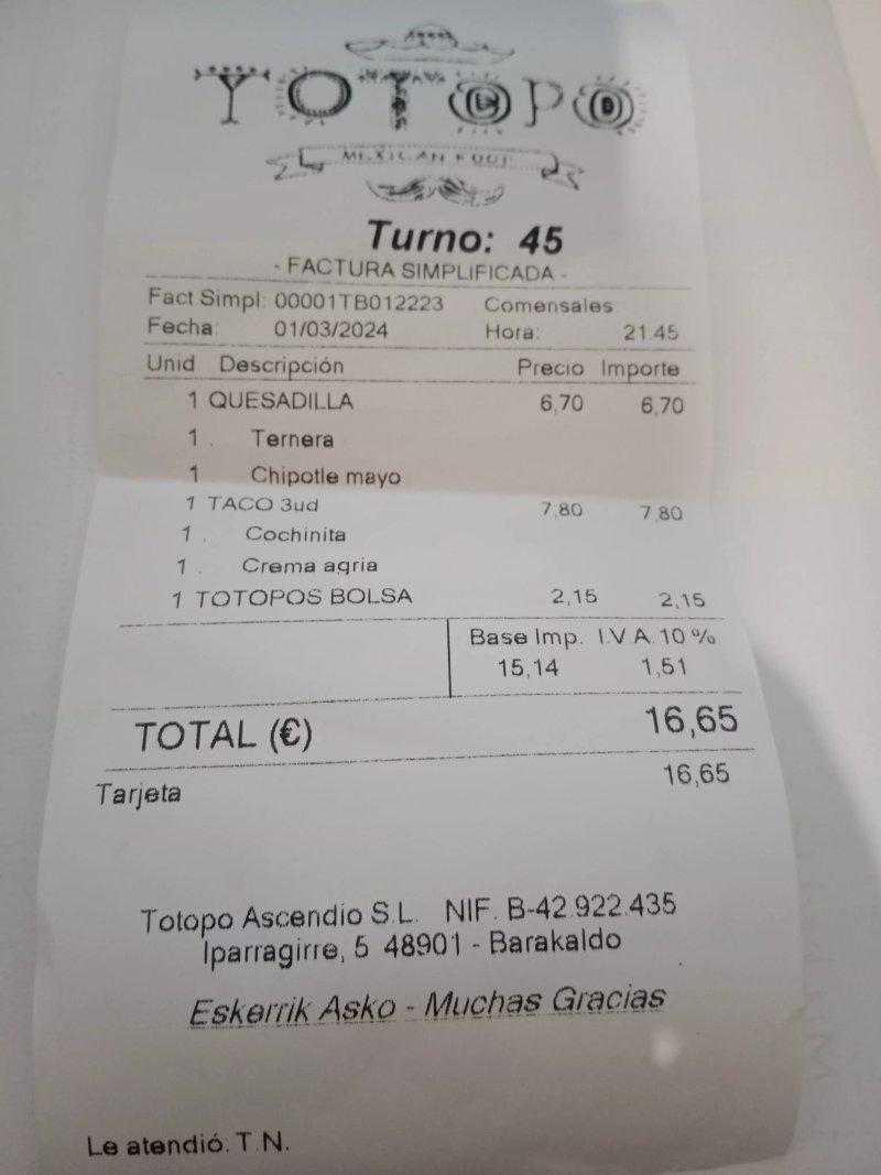 Totopo Barakaldo Mexican Food