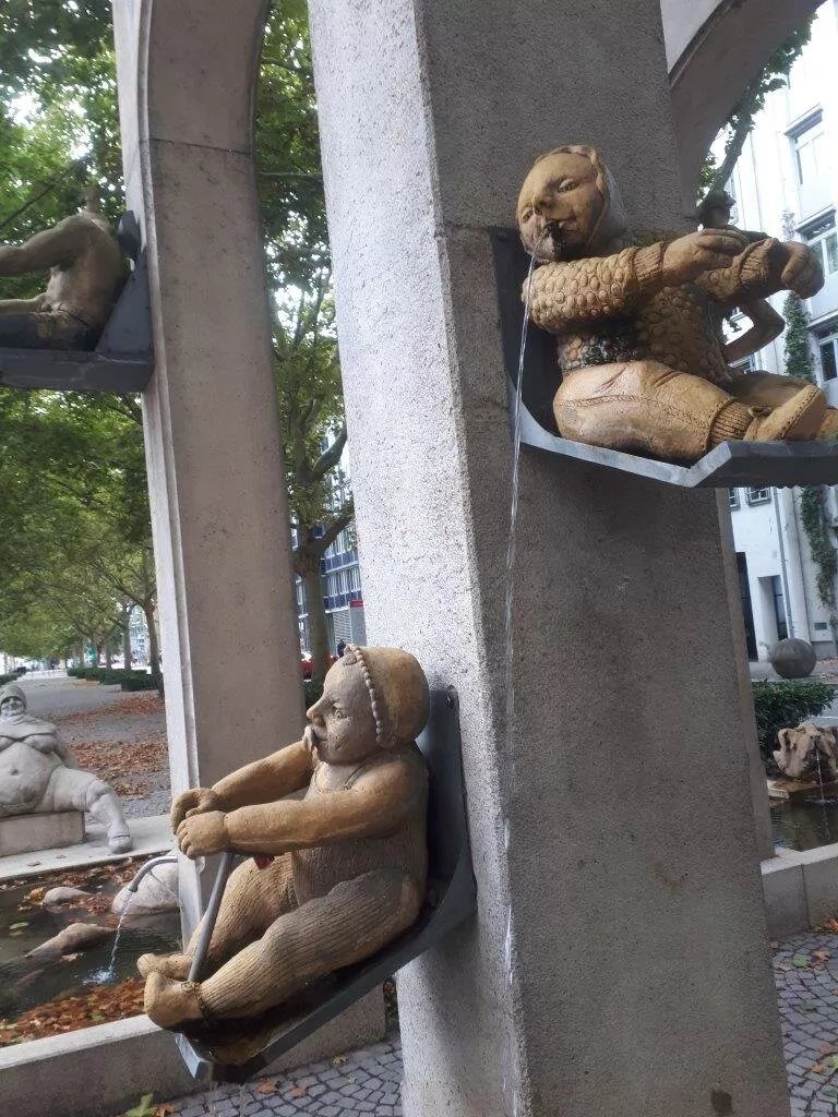 Lenk-Brunnen