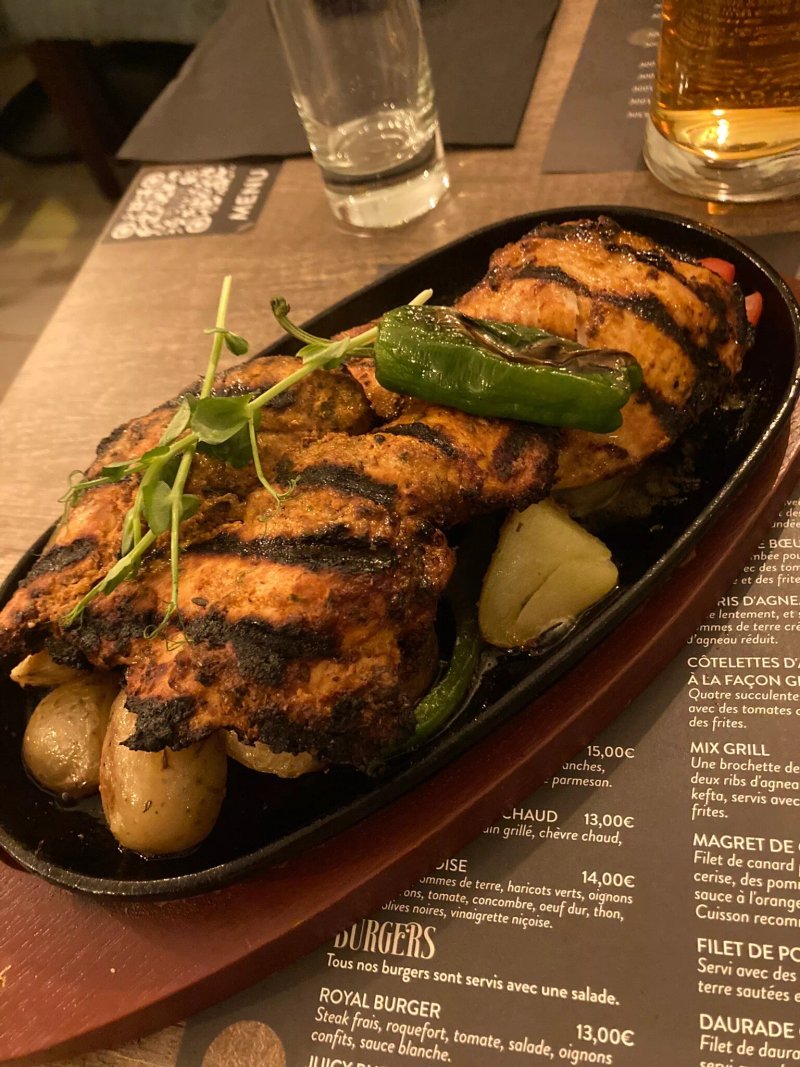 Grill Lounge