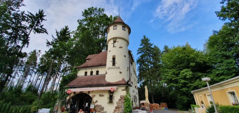 Castle Club Restaurant