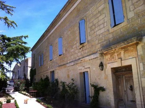 Maison d'Hotes Le Cedre