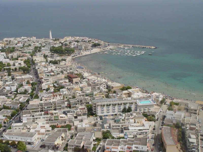 Hotel Eden Beach Club