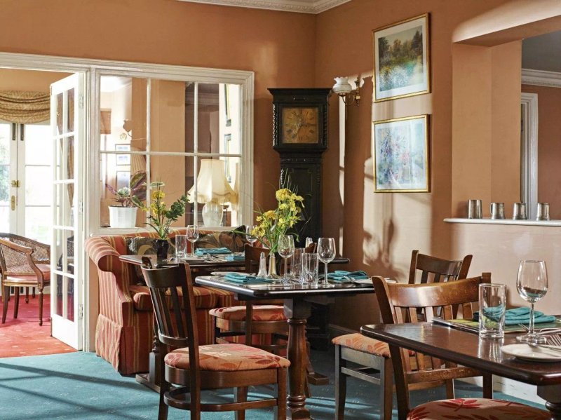 Corse Lawn House Hotel