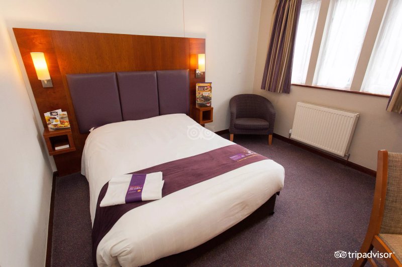 Premier Inn Stroud Hotel