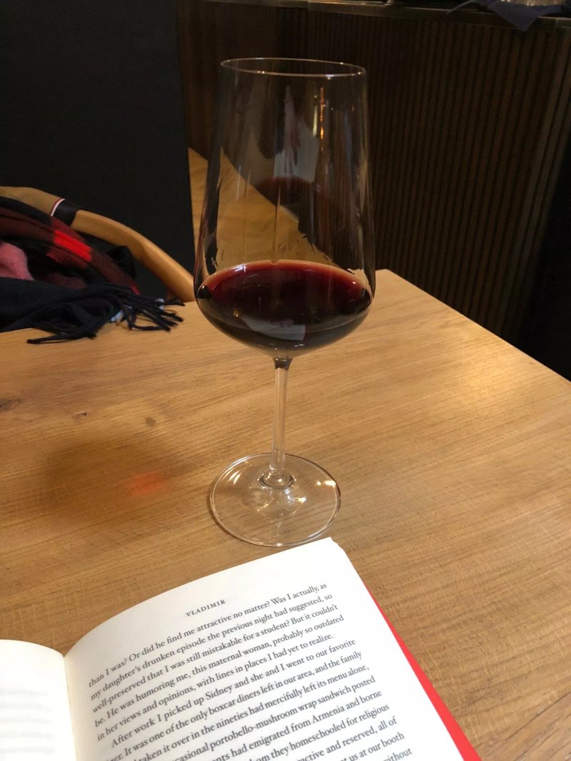 22 Yards Wine Bar
