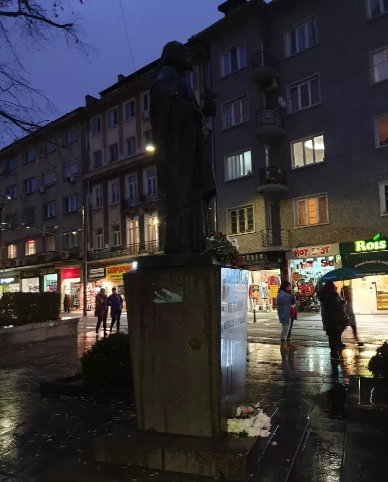 Patriarh Evtimii Statue