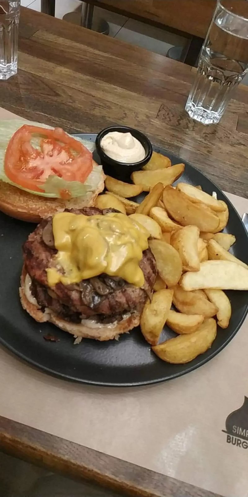 Simply Burgers Galatsi