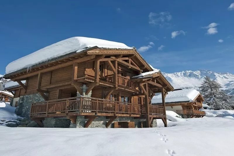 Luxurious interior designed chalet in Verbier with outstanding Alpine views