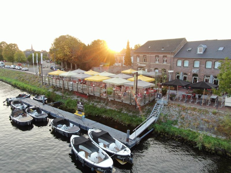Cafe-Maasterras 't Veerhuis
