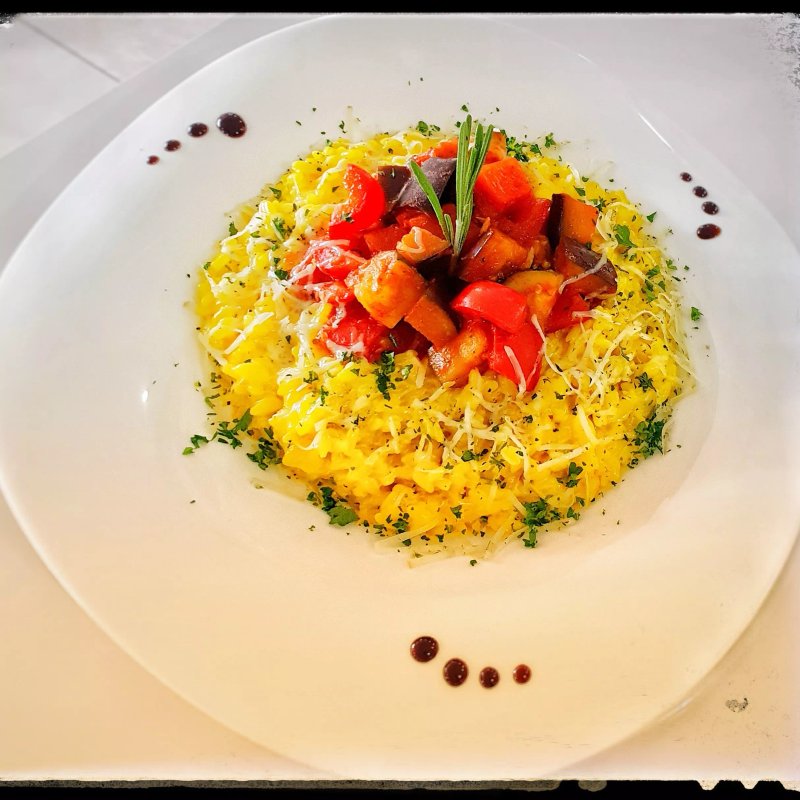Alma Lusa Chez AntoniO'S