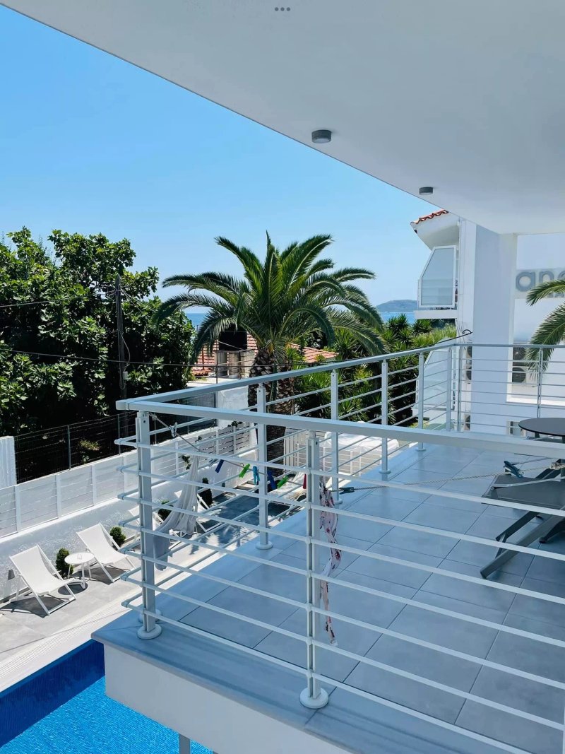 Anemoni Beach Hotel