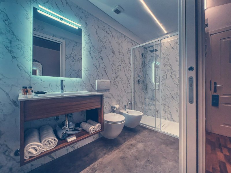 Marina Room & Suites
