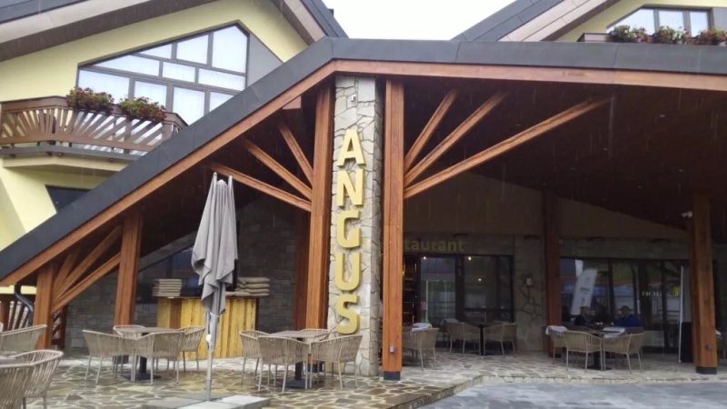 Angus Restaurant