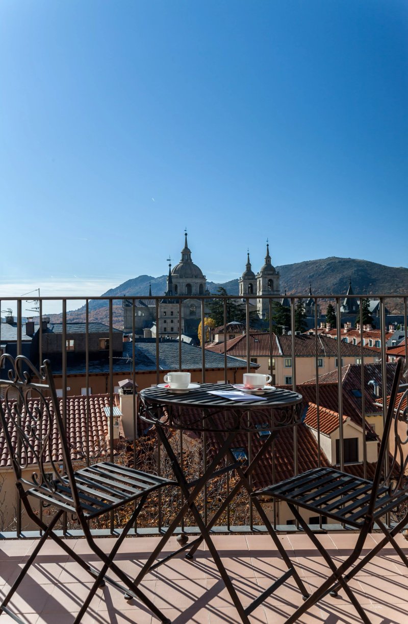 San Lorenzo Suites Hotel