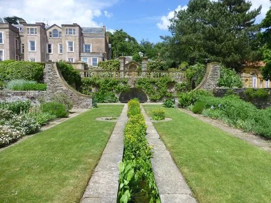 Hestercombe Gardens