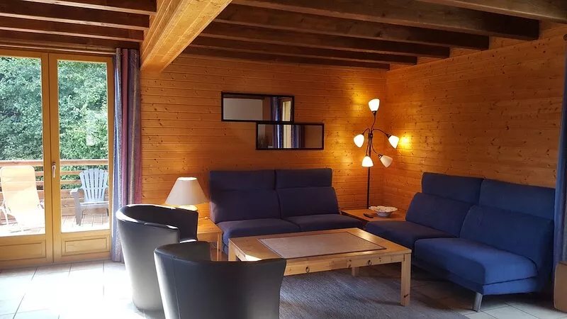 Comfortable 4 star cottage, 10 people, 10 minutes from Gerardmer, Wifi, Sauna